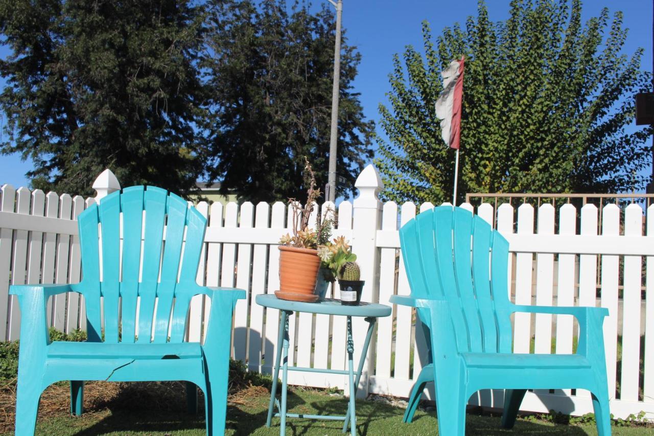 240 Usc Turquoise House Bed and Breakfast Los Ángeles Exterior foto